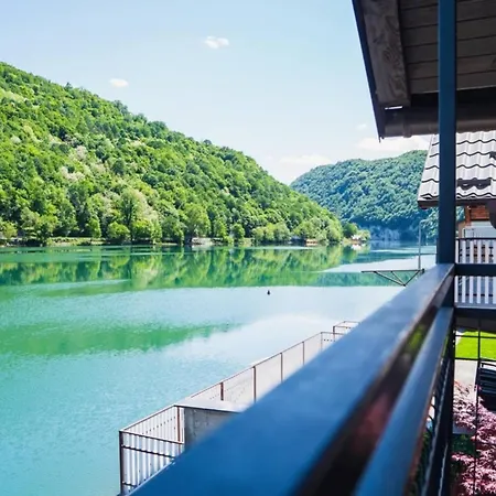 Ferienhaus Vikendica Reset, Zvornicko Jezero